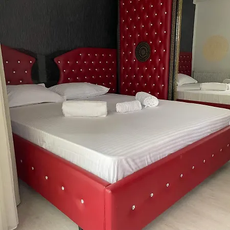 דירה Apartament Hugo - 3 *