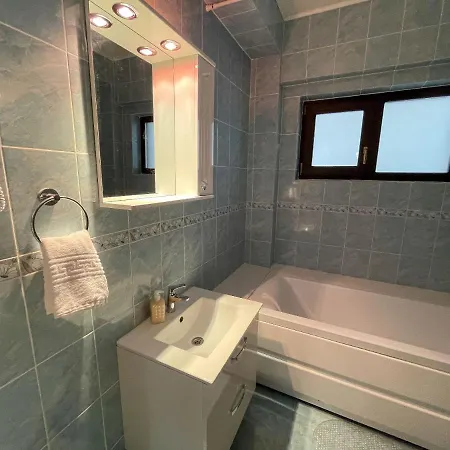 Apartament Hugo - 3 דירה Năvodari