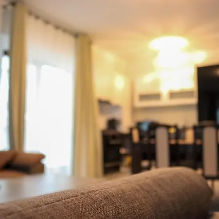 Apartament Hugo - 3 * Năvodari